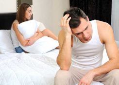 Hẹp bao quy đầu không cắt có quan hệ được không?