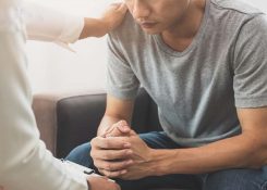 Hẹp bao quy đầu nên làm gì?