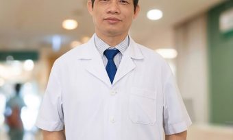 Bác sĩ Đoàn Khắc Bạo